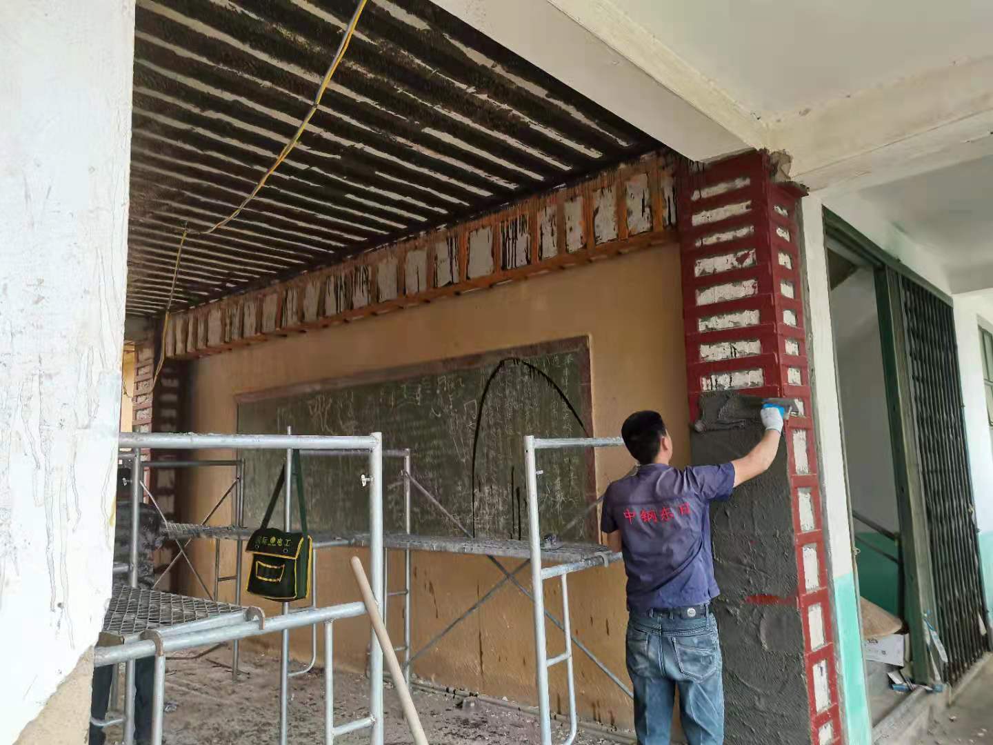 尊龙凯时首页瓷砖背胶怎么使用效果才最好