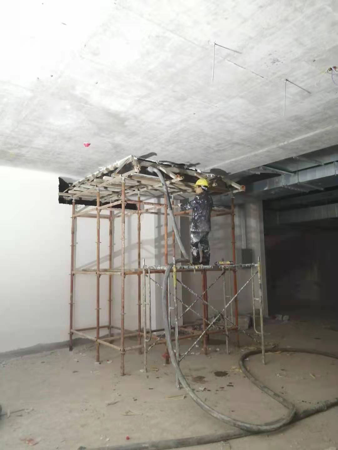 对地面裂痕的处置惩罚，，，，，古板方法还适用吗？？？？？？？？