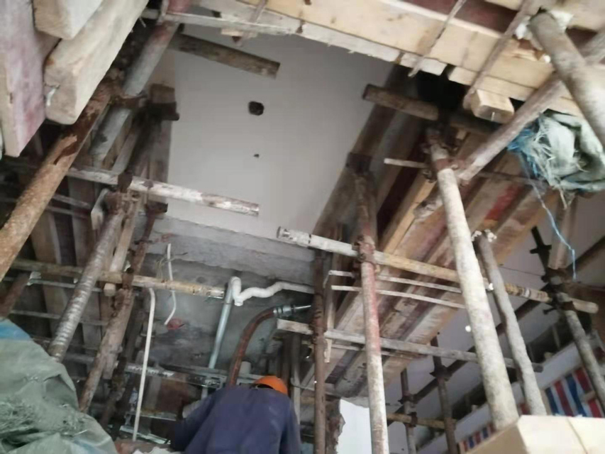 家里瓷砖那里容易掉？？？？？？（上）