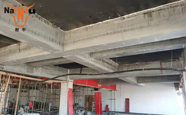 防水涂料变质后有哪些变质体现呢？？？？？？